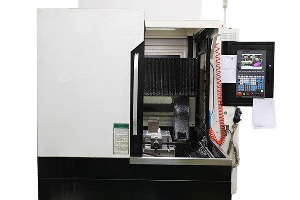 高速雕铣机的这些错误使用方式，你有过吗？