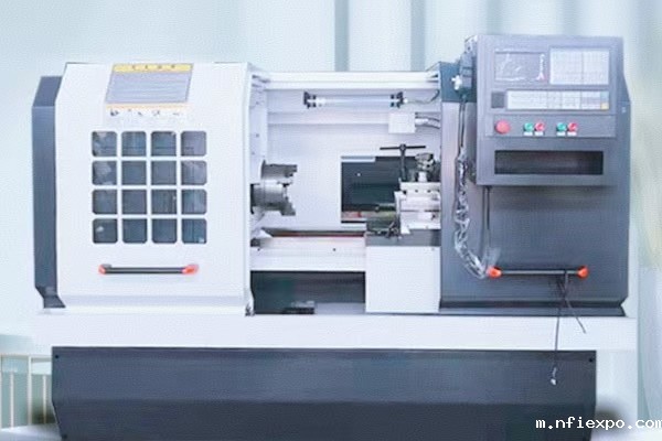 2025年高精密数控雕铣机技术跃迁与市场重构